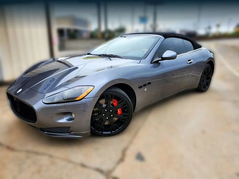Used 2011 Maserati GranTurismo Convertible RWD image 9