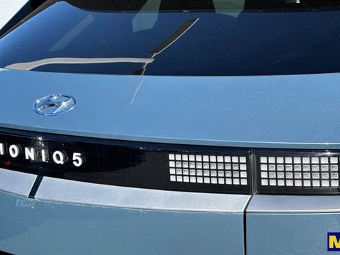 Used 2022 Hyundai Ioniq 5 SE image 32