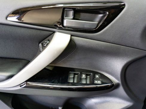 New 2026 Mitsubishi Eclipse Cross LE image 14