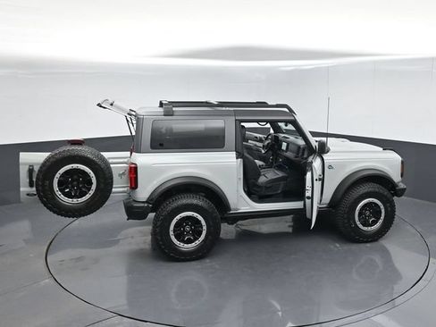 Certified 2021 Ford Bronco Black Diamond w/ Sasquatch Package AWD/4WD image 59