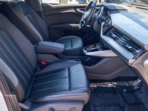 Certified 2023 Audi Q4 e-tron Prestige w/ 20" Wheel Package image 19