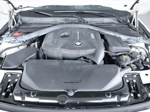 Used 2017 BMW 330i xDrive Sedan AWD/4WD image 46