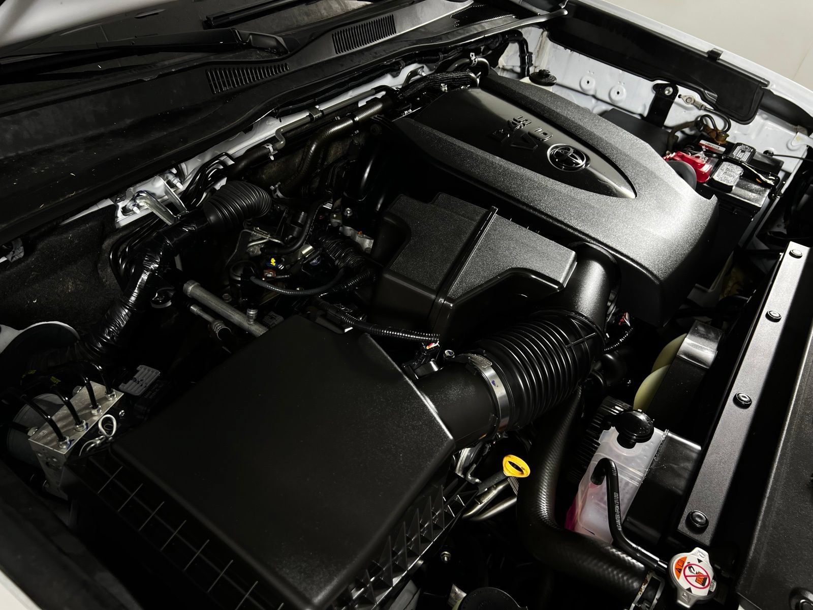 Used 2022 Toyota Tacoma SR AWD/4WD image 10