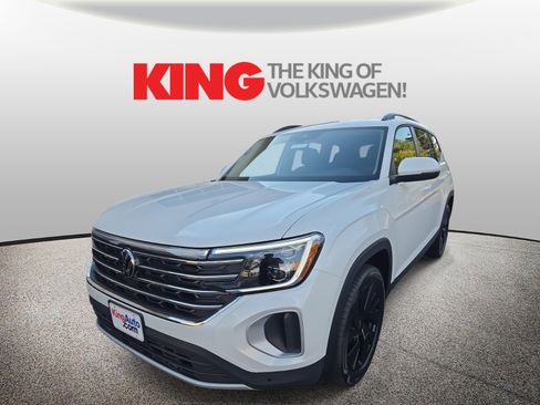 New 2026 Volkswagen Atlas SE image 3