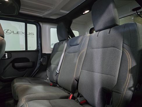 Used 2024 Jeep Wrangler Sport S image 27