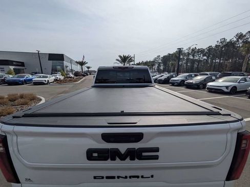 Used 2024 GMC Sierra 2500 Denali Ultimate image 16