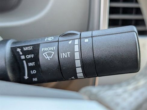 Used 2020 Nissan Frontier SV w/ Midnight Edition Floor Mats image 25