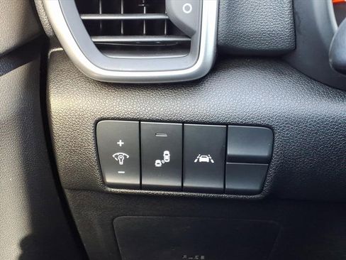 Used 2020 Kia Sportage S image 27