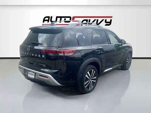 Used 2023 Nissan Pathfinder Platinum w/ Cargo Package AWD/4WD image 7