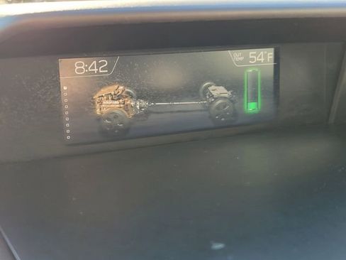 Used 2020 Subaru Crosstrek Hybrid w/ Moonroof Package w/Navigation image 25