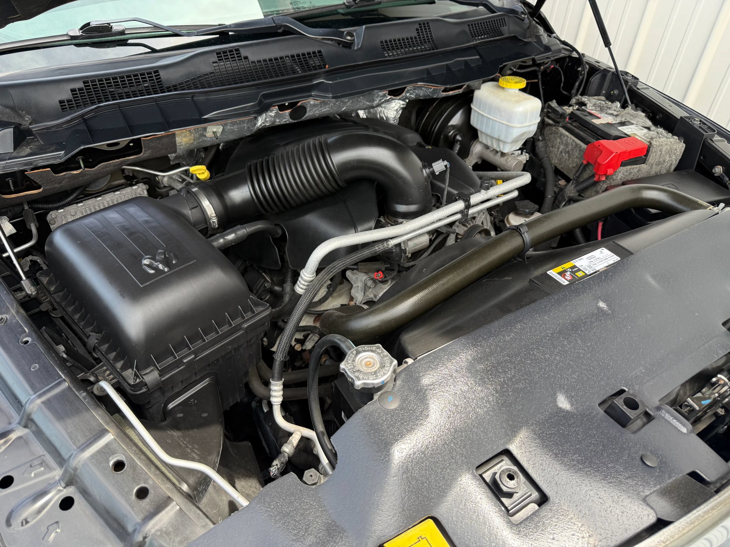 Used 2018 RAM 2500 SLT AWD/4WD image 11