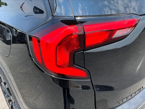 Used 2020 GMC Terrain SLE w/ Driver Convenience Package FWD image 24