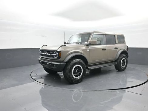 New 2026 Ford Bronco Outer Banks w/ Sasquatch Package AWD/4WD image 4