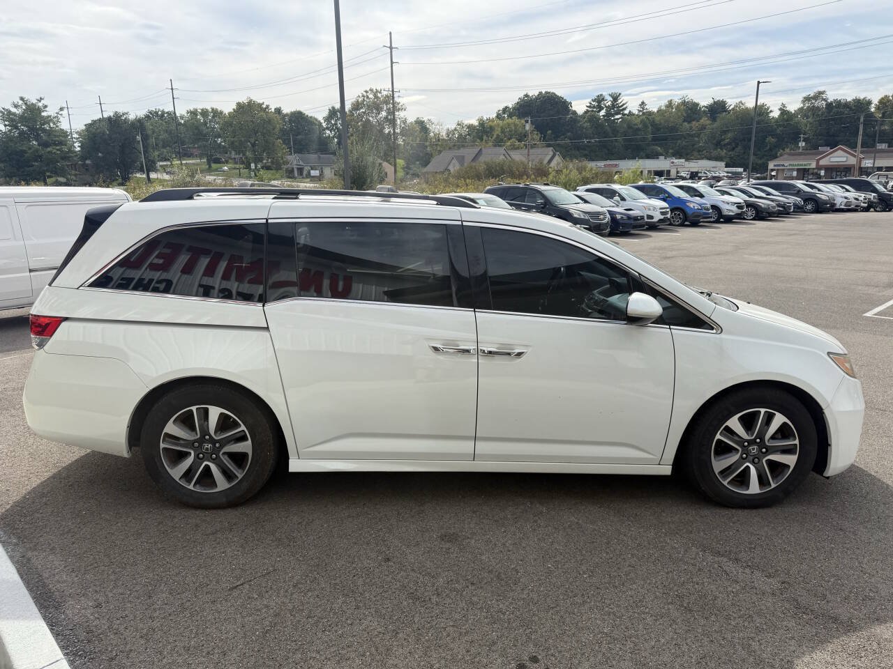 Used 2014 Honda Odyssey Touring Elite image 6