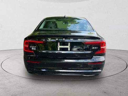 Certified 2024 Volvo S60 B5 Plus AWD/4WD image 4