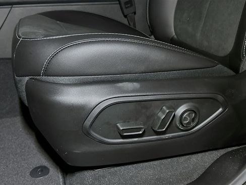 New 2026 Jeep Grand Cherokee Altitude AWD/4WD image 14