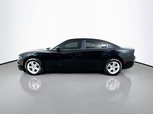 Used 2016 Dodge Charger SE w/ Popular Equipment Group RWD image 2