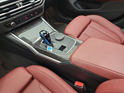 Used 2023 BMW i4 eDrive40 w/ Premium Package RWD image 11