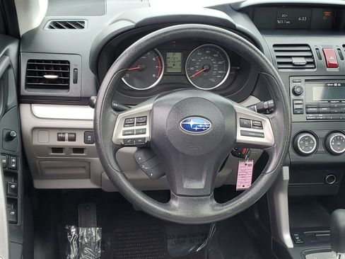 Used 2015 Subaru Forester 2.5i Premium w/ All-Weather Package AWD/4WD image 10