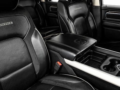 Used 2019 RAM 1500 Laramie image 28