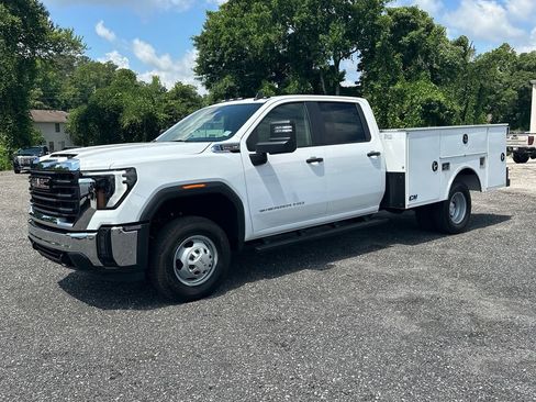 New 2026 GMC Sierra 3500 Pro w/ Convenience Package AWD/4WD image 2