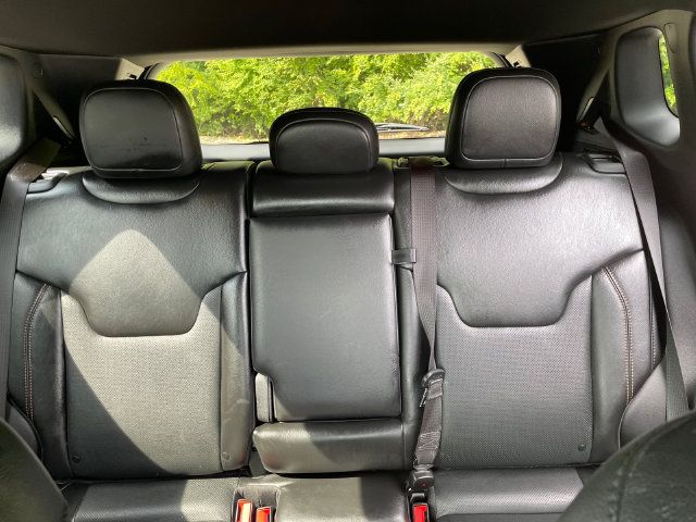 Used 2023 Jeep Compass Limited AWD/4WD image 36