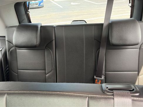 Used 2018 Chevrolet Tahoe LT AWD/4WD image 17