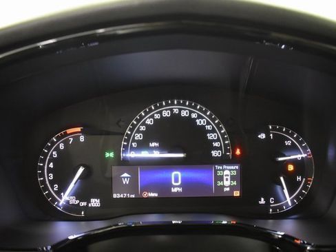 Used 2018 Cadillac XT5 Luxury w/ Driver Awareness Package image 24