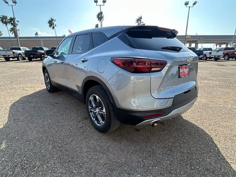 Used 2025 Chevrolet Blazer LT AWD/4WD image 4