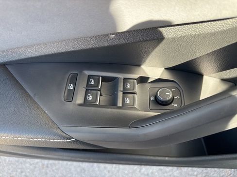 New 2025 Volkswagen Jetta SE image 16