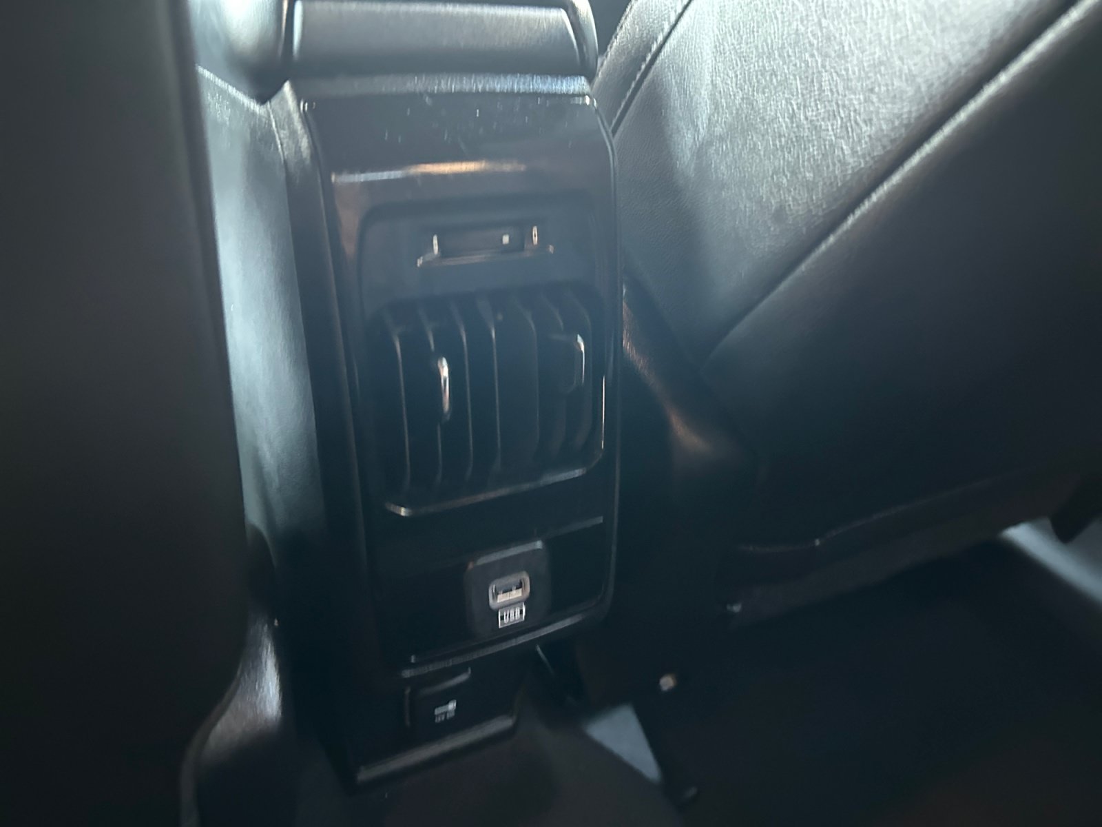 Used 2025 Jeep Compass Limited AWD/4WD image 30