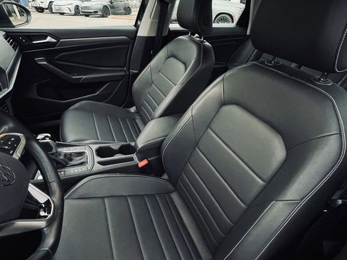 Used 2024 Volkswagen Jetta SE image 22