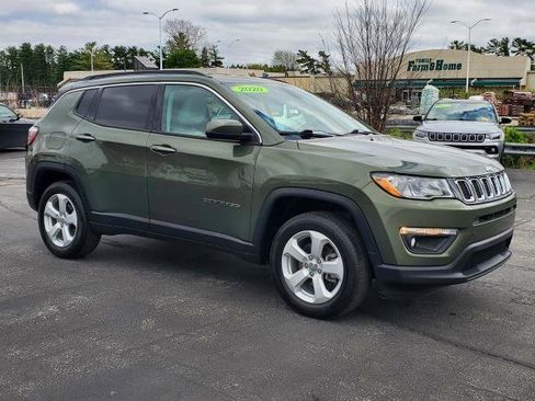 Used 2020 Jeep Compass Latitude w/ Popular Equipment Group AWD/4WD image 2