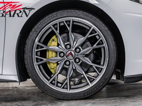 Used 2024 Chevrolet Corvette Stingray Preferred Conv w/ 2LT image 24