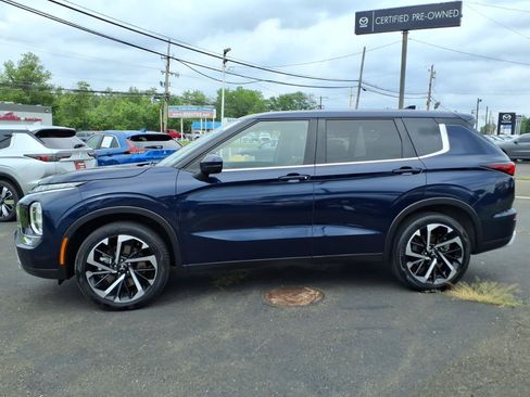 Used 2024 Mitsubishi Outlander SE AWD/4WD image 7