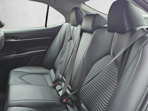 Used 2023 Toyota Camry SE image 16