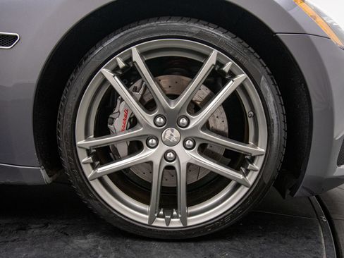 Used 2018 Maserati GranTurismo MC RWD image 39