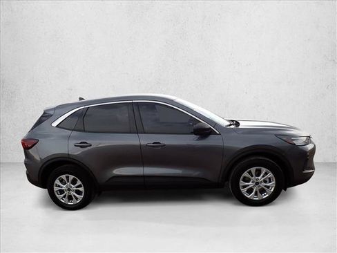 Used 2023 Ford Escape Active AWD/4WD image 5