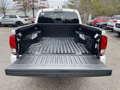 Used 2023 Toyota Tacoma SR5 w/ Technology Package image 10