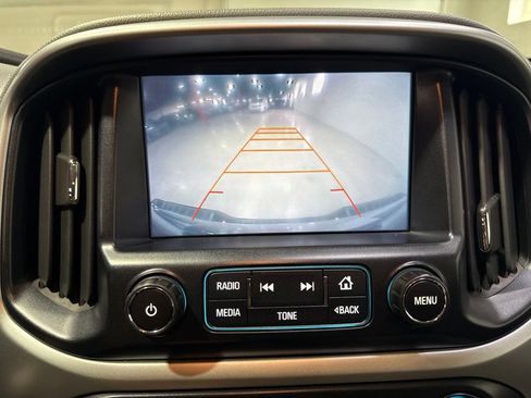 Used 2016 Chevrolet Colorado LT w/ LT Convenience Package RWD image 17