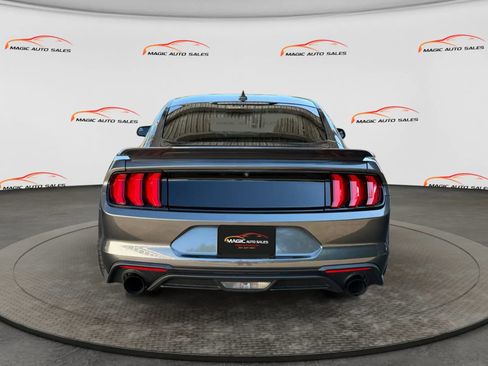 Used 2020 Ford Mustang Coupe RWD image 9