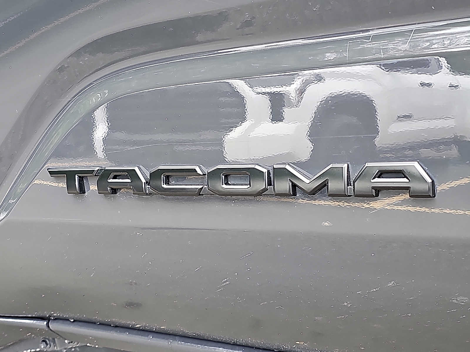 Used 2024 Toyota Tacoma TRD Off-Road AWD/4WD image 31