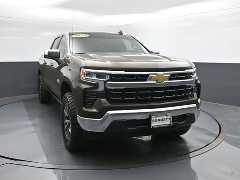 Used 2023 Chevrolet Silverado 1500 LT w/ Protection Package image 17