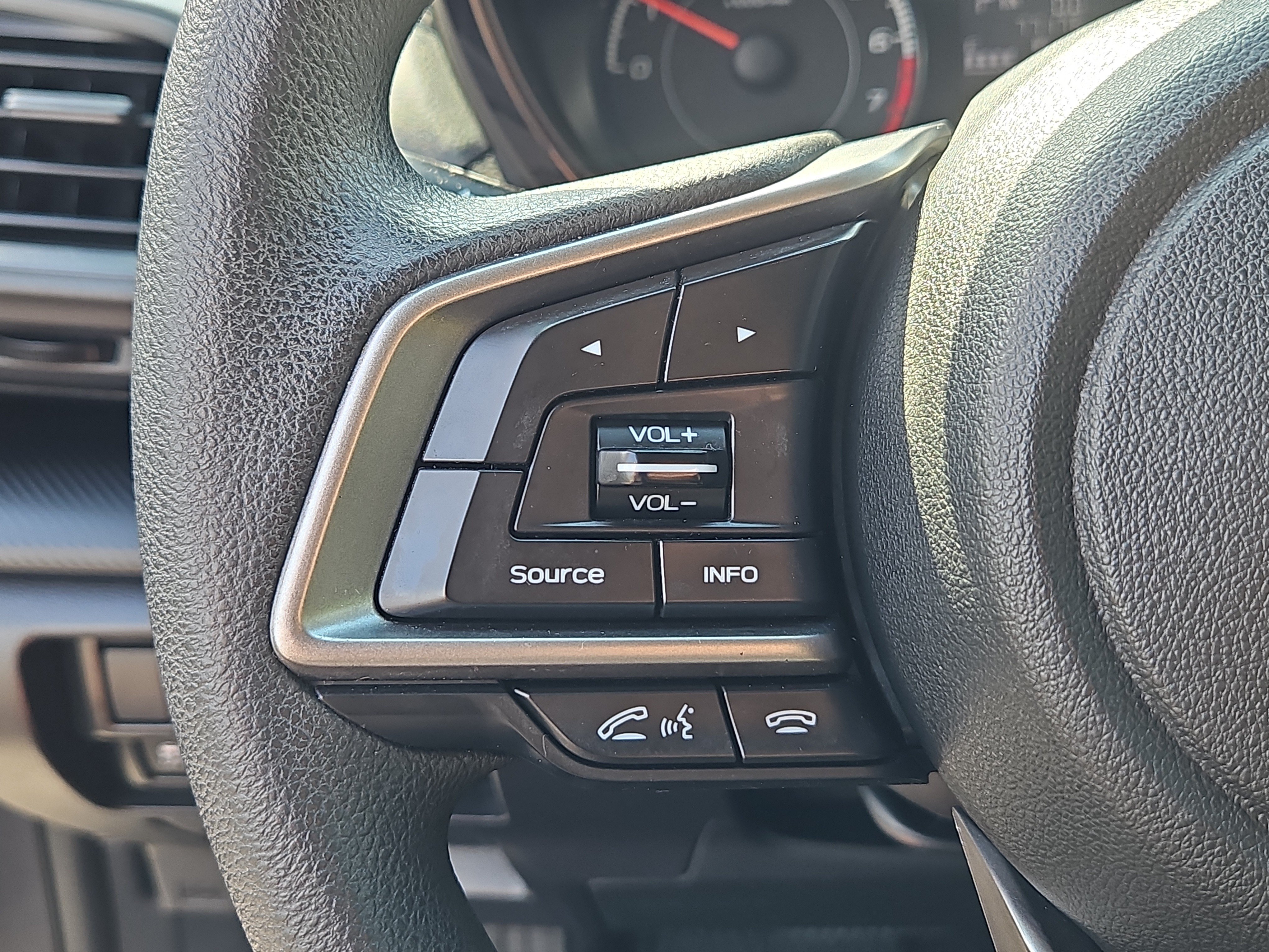 Used 2018 Subaru Impreza 2.0i AWD/4WD image 10