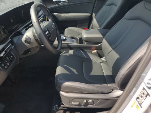 Certified 2026 Kia Sportage EX AWD/4WD image 19