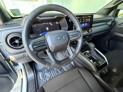 Used 2024 Chevrolet Colorado Trail Boss AWD/4WD image 10