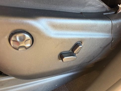 Used 2022 Dodge Durango GT RWD image 14