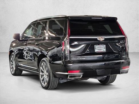 Used 2021 Cadillac Escalade Premium Luxury Platinum image 8