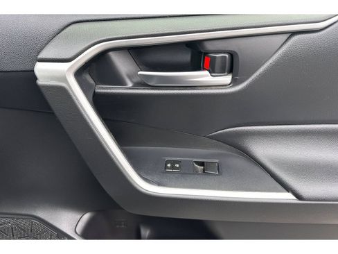 Used 2020 Toyota RAV4 XLE w/ Convenience Package AWD/4WD image 20