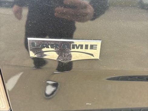 Used 2016 RAM 1500 Laramie w/ Convenience Group image 9